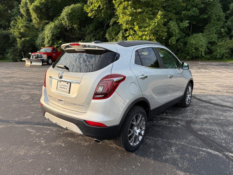 Buick Encore Vehicle Image 11