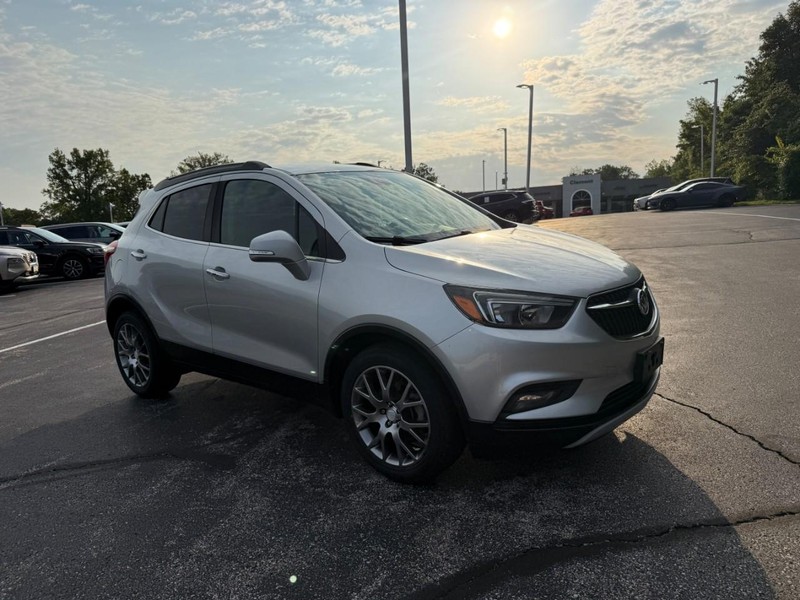Buick Encore Vehicle Image 12