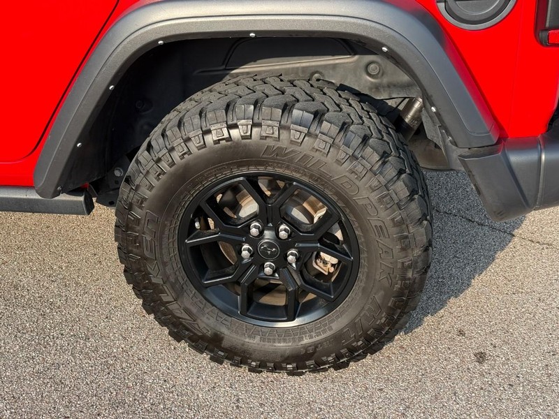Jeep Wrangler Vehicle Image 05