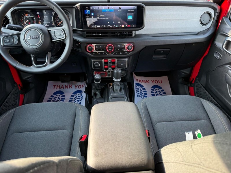 Jeep Wrangler Vehicle Image 14