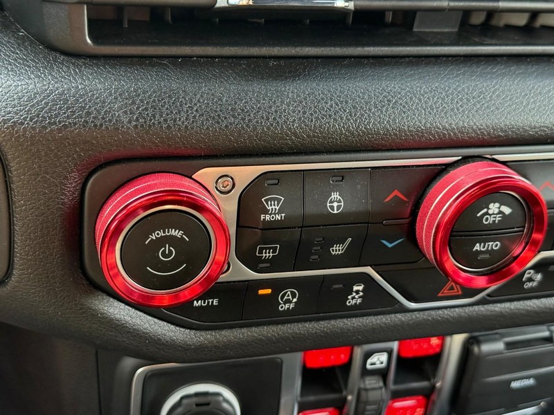 Jeep Wrangler Vehicle Image 23