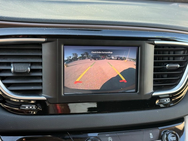 Chrysler Voyager Vehicle Image 26