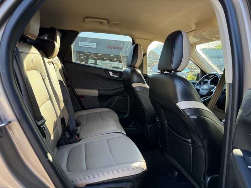 Ford Escape Vehicle Image 13