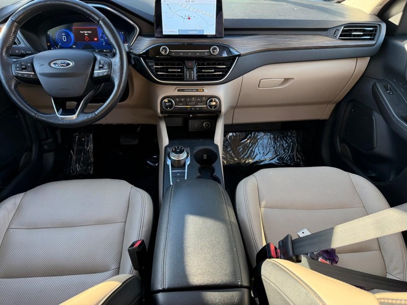 Ford Escape Vehicle Image 14