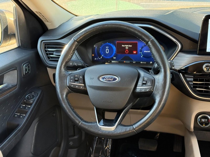 Ford Escape Vehicle Image 15