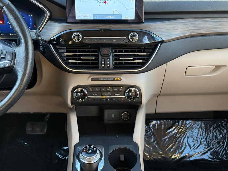 Ford Escape Vehicle Image 18