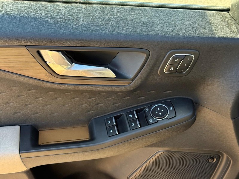 Ford Escape Vehicle Image 20