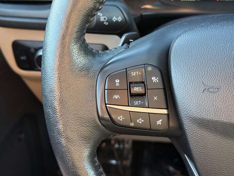 Ford Escape Vehicle Image 24