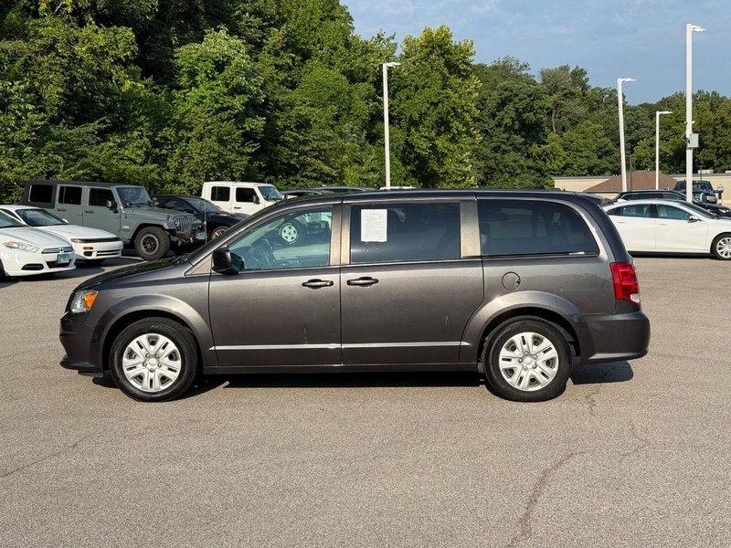 Dodge Grand Caravan Vehicle Image 03