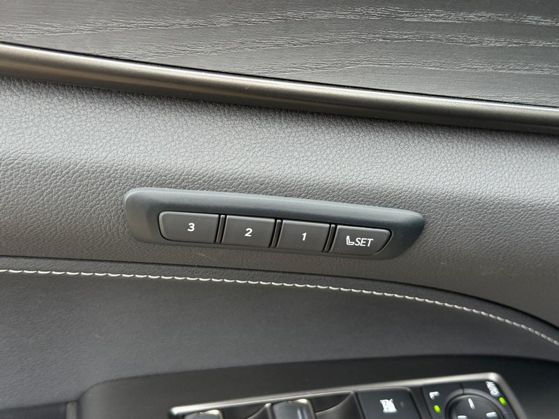 Lexus NX Vehicle Image 20