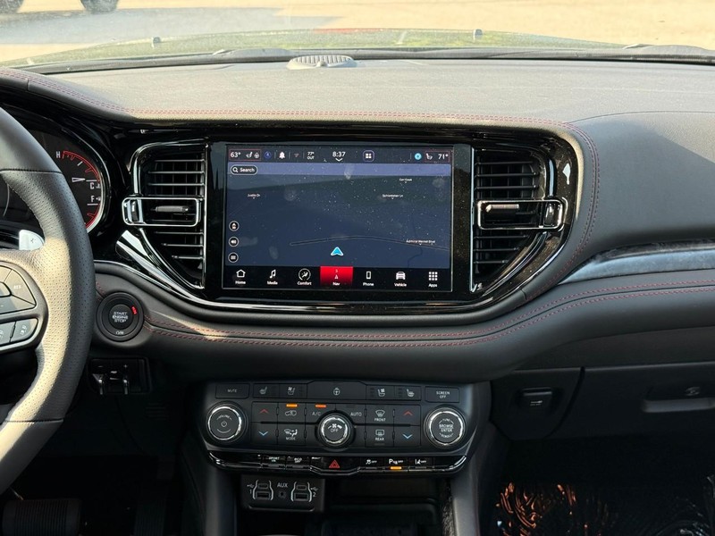 Dodge Durango Vehicle Image 12