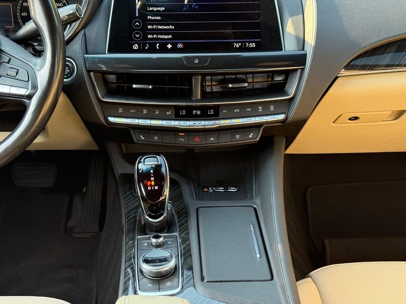 Cadillac CT5 Vehicle Full-screen Gallery Image 14