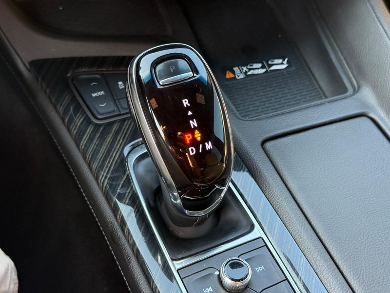 Cadillac CT5 Vehicle Full-screen Gallery Image 20