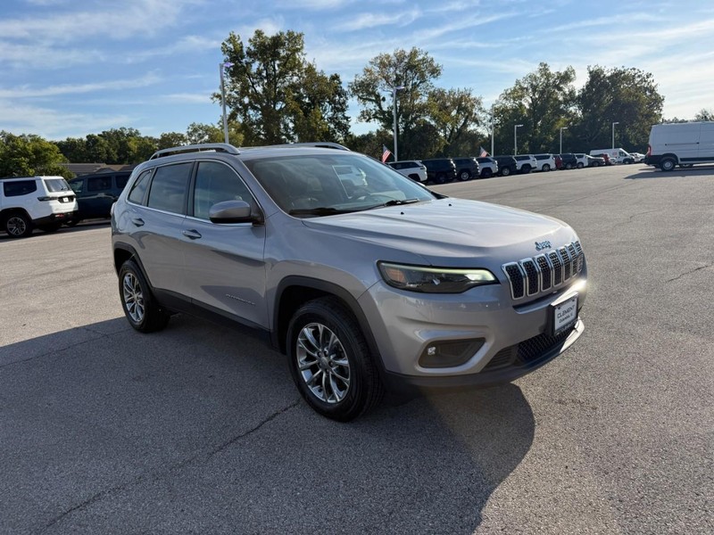 Jeep Cherokee Vehicle Full-screen Gallery Image 9