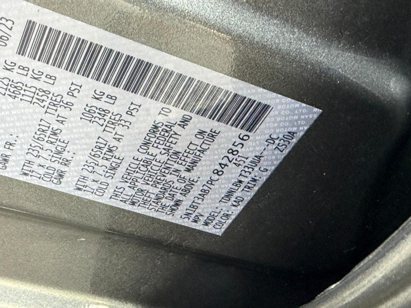 Nissan Rogue Vehicle Image 27
