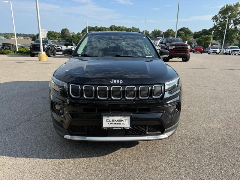 Jeep Compass Vehicle Full-screen Gallery Image 9