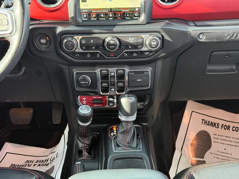 Jeep Wrangler Vehicle Image 17