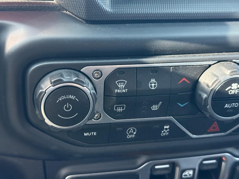 Jeep Wrangler Vehicle Image 25