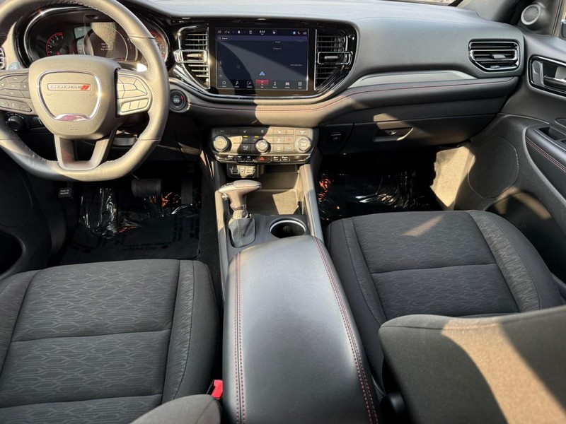 Dodge Durango Vehicle Image 16