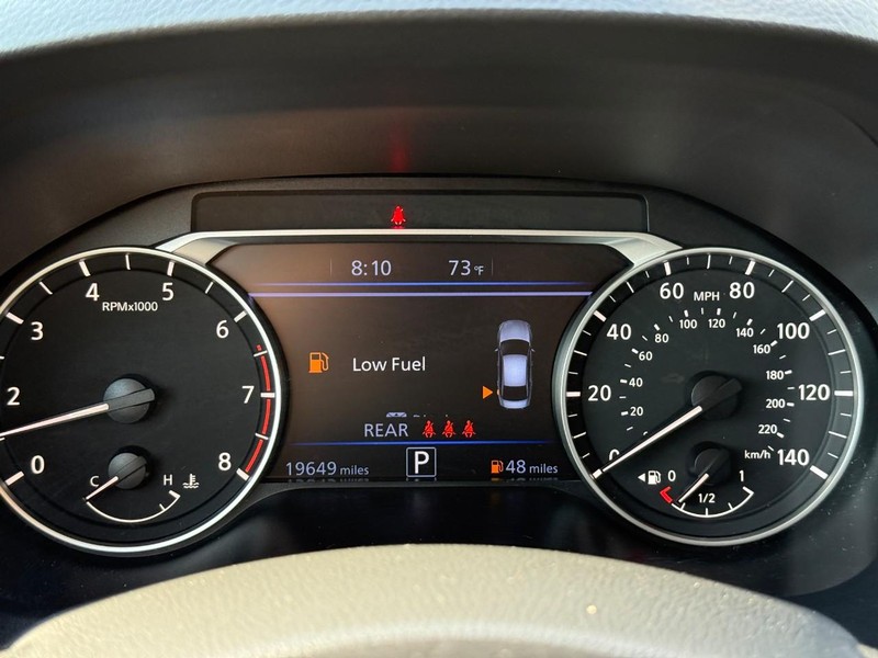 Nissan Altima Vehicle Image 24