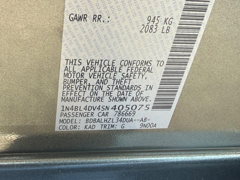 Nissan Altima Vehicle Image 26