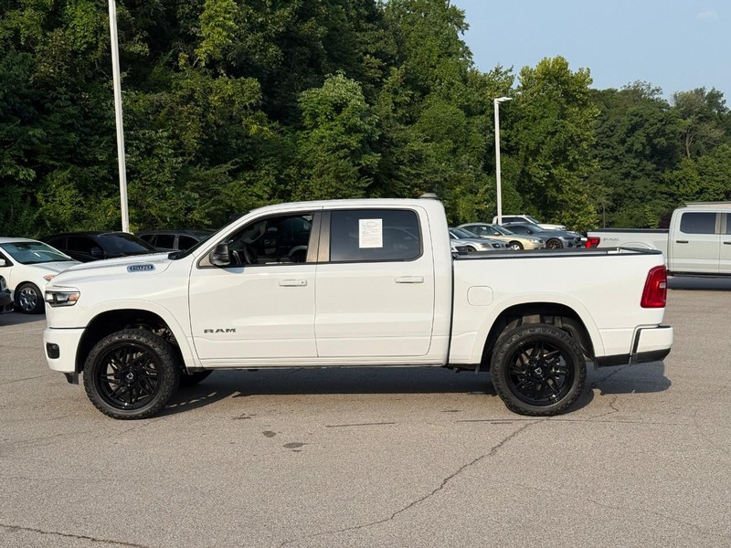 Ram 1500 Vehicle Full-screen Gallery Image 2