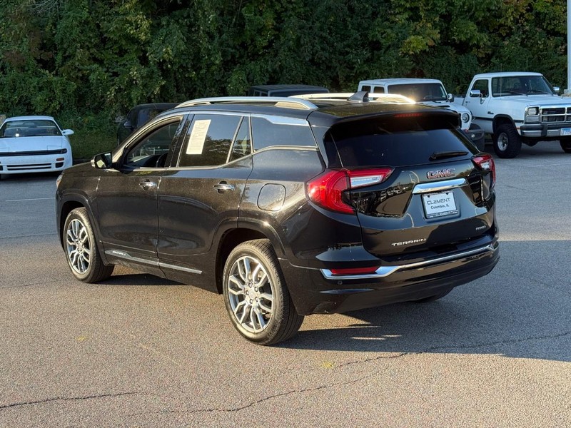 GMC Terrain Vehicle Image 04