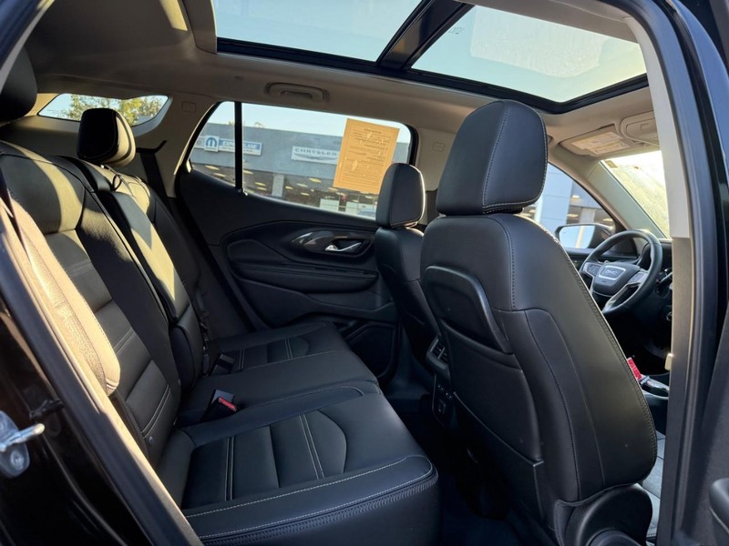 GMC Terrain Vehicle Image 14