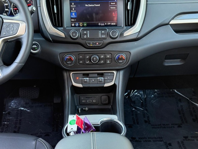 GMC Terrain Vehicle Image 18