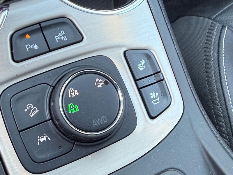 GMC Terrain Vehicle Image 28