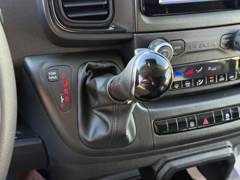 Ram ProMaster Cargo Van Vehicle Image 17