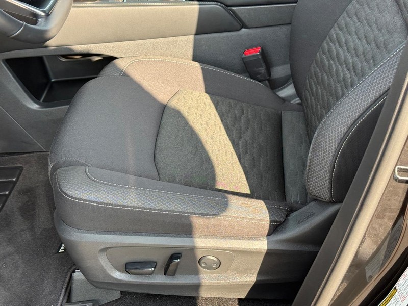 Nissan Pathfinder Vehicle Image 22
