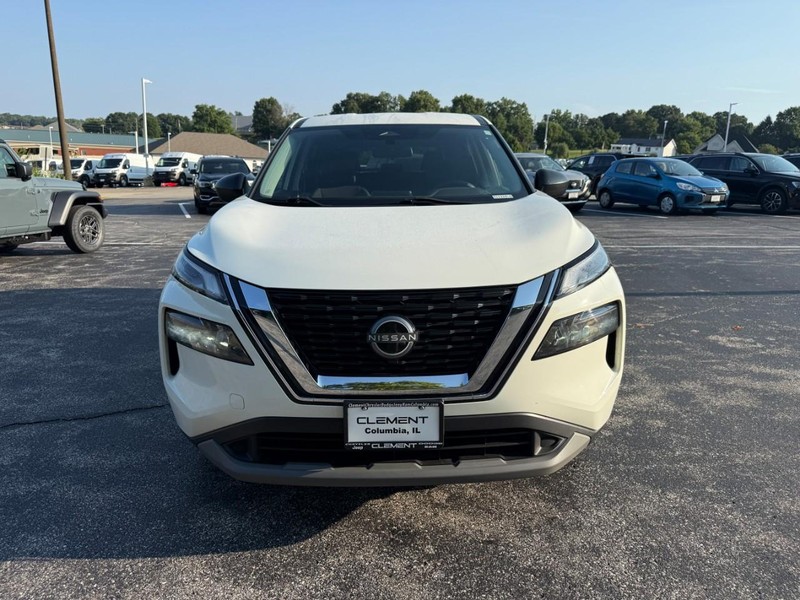 Nissan Rogue Vehicle Image 13
