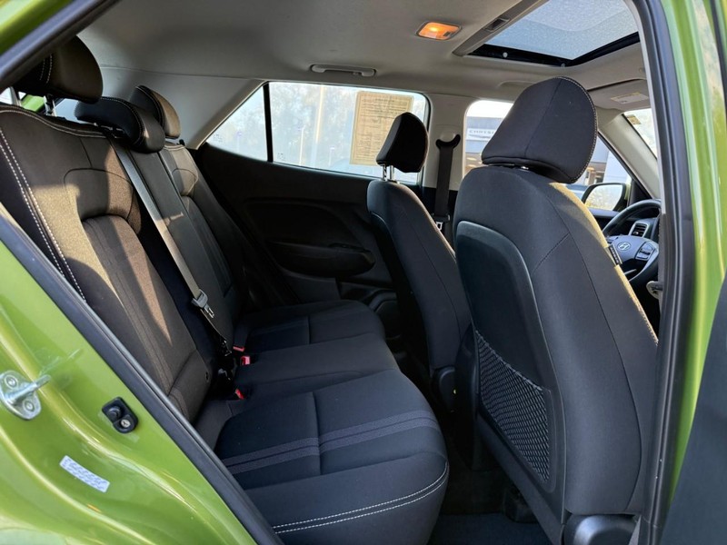 Hyundai Venue Vehicle Image 13