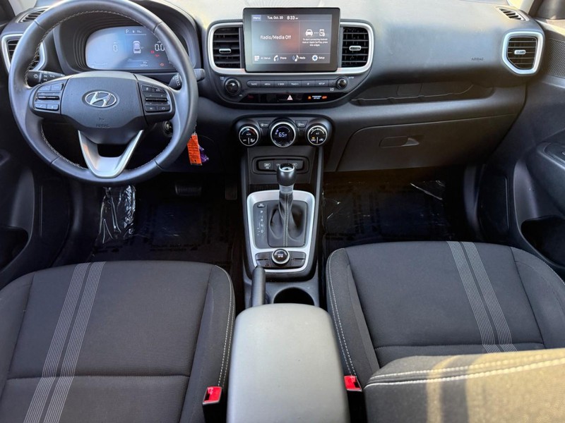 Hyundai Venue Vehicle Image 14
