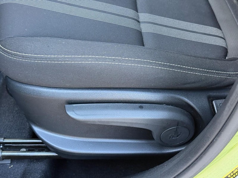 Hyundai Venue Vehicle Image 21