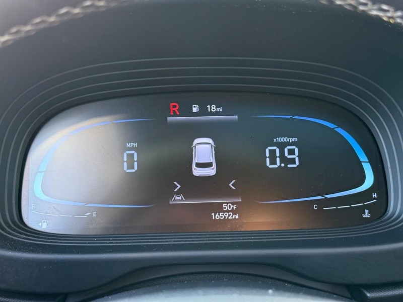 Hyundai Venue Vehicle Image 26