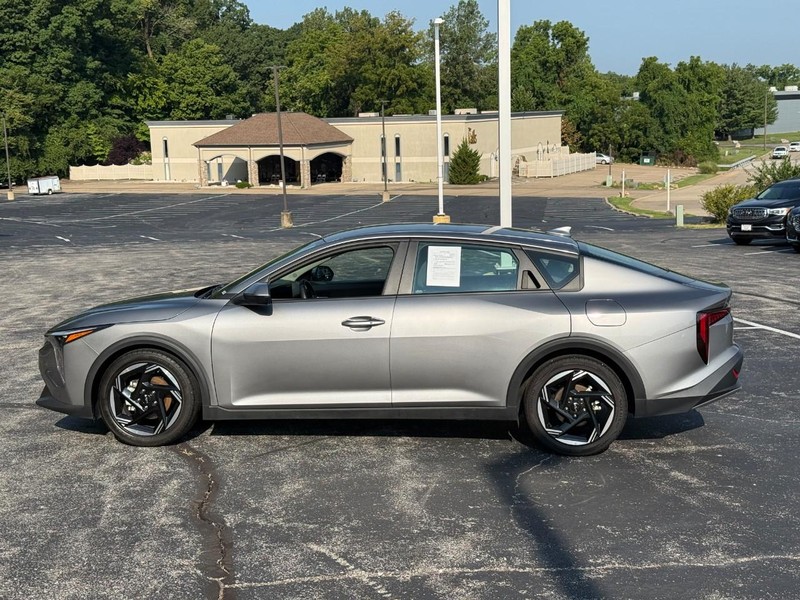 Kia K4 Vehicle Image 03