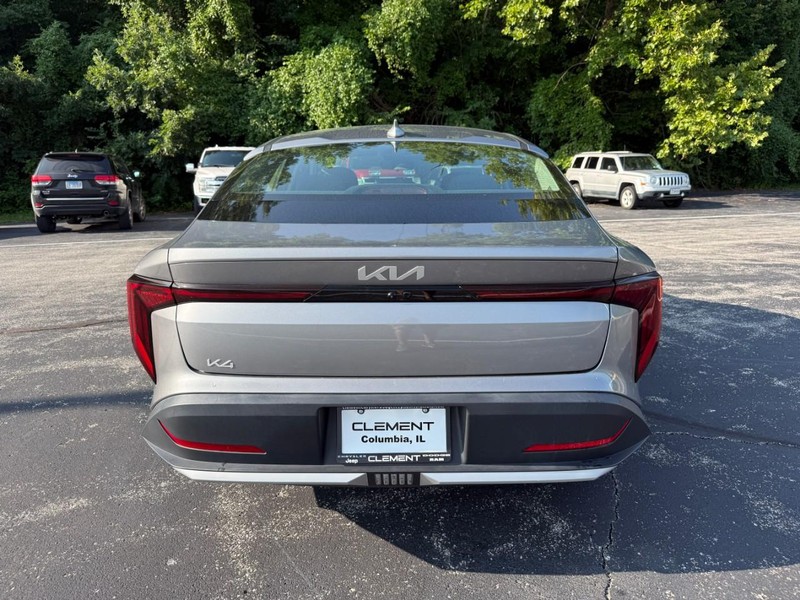 Kia K4 Vehicle Image 08