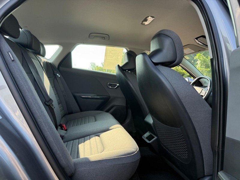 Kia K4 Vehicle Image 13