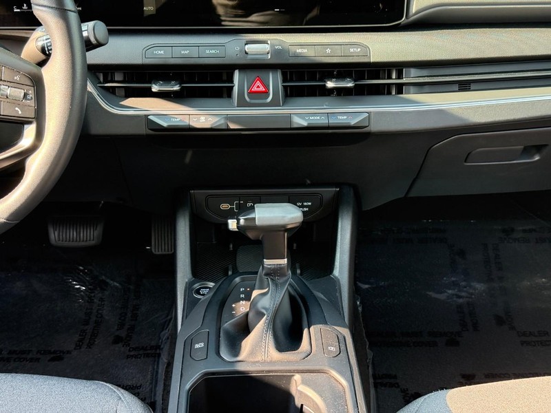 Kia K4 Vehicle Image 17