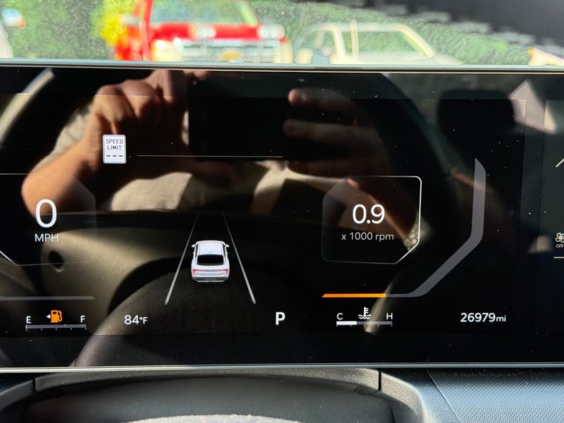 Kia K4 Vehicle Image 24