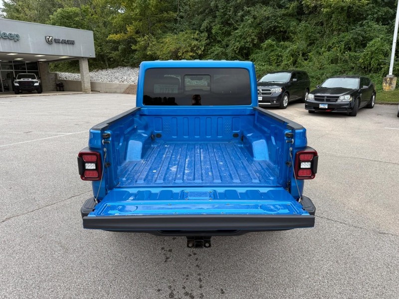 Jeep Gladiator Vehicle Image 07