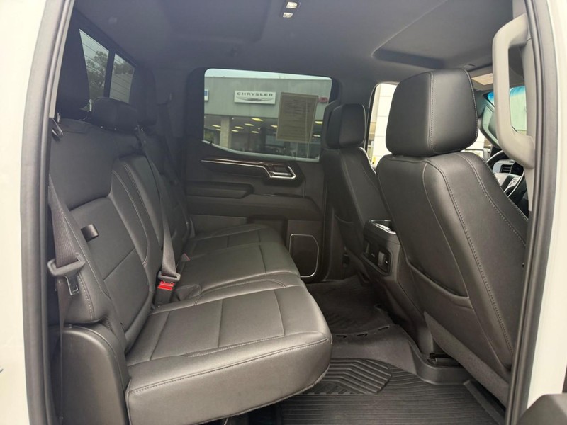 Chevrolet Silverado 1500 Vehicle Image 14