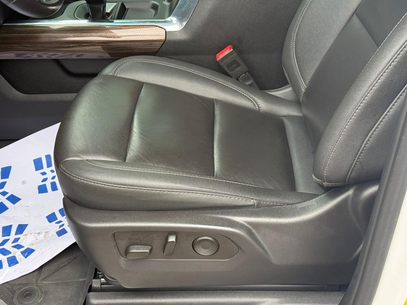 Chevrolet Silverado 1500 Vehicle Image 20
