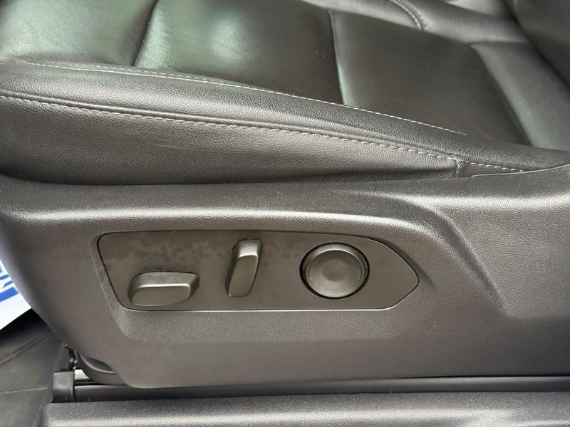 Chevrolet Silverado 1500 Vehicle Image 21