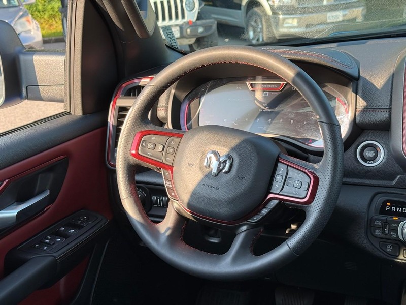 Ram 1500 Vehicle Image 16
