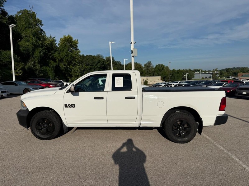 Ram 1500 Vehicle Full-screen Gallery Image 2