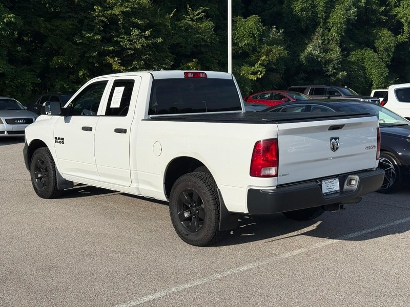 Ram 1500 Vehicle Full-screen Gallery Image 3