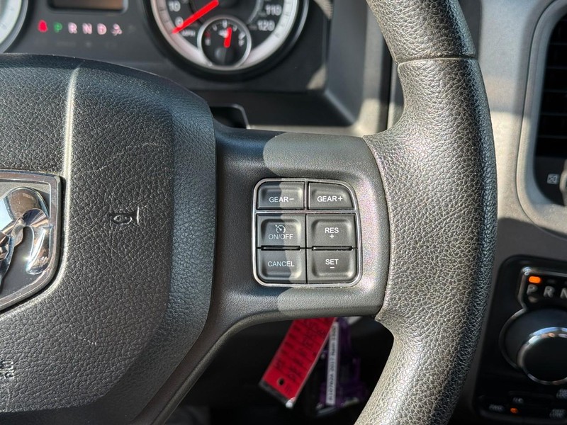 Ram 1500 Vehicle Full-screen Gallery Image 15